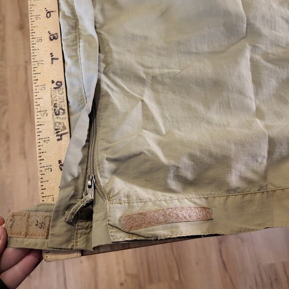 REI 14 Petite Khaki Nylon Convertible Pants Zip Pocket Belted 32" Waist - Picture 16 of 16